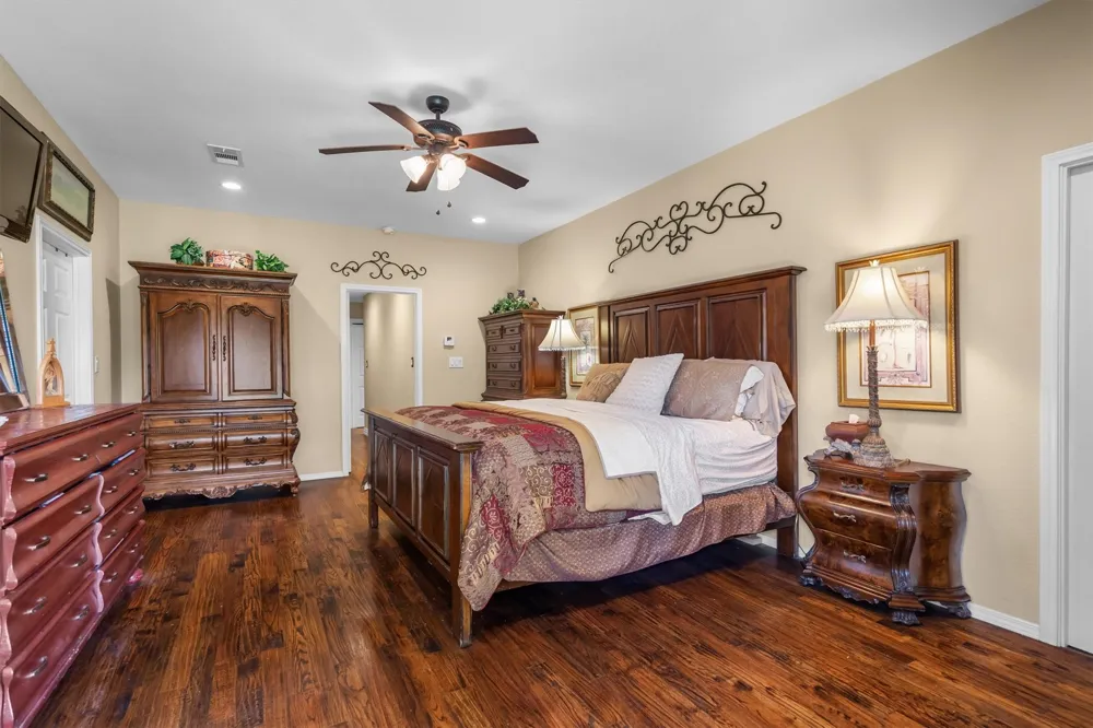 301 Meadow Knoll Drive Double Oak, TX 75077