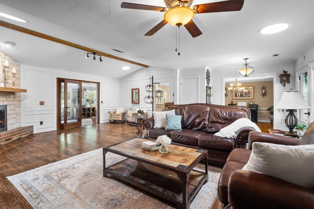 301 Meadow Knoll Drive Double Oak, TX 75077