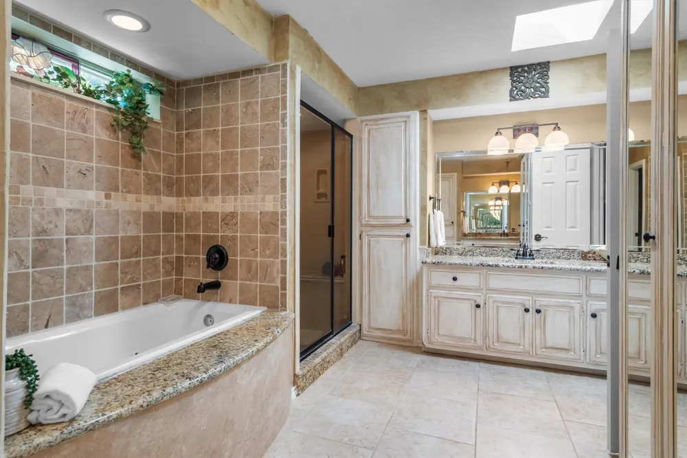 301 Meadow Knoll Drive Double Oak, TX 75077
