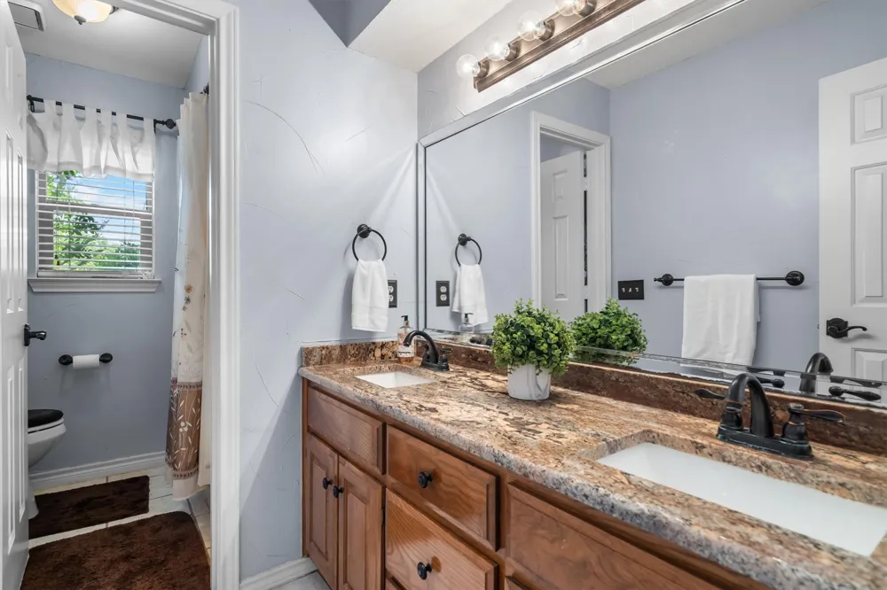 301 Meadow Knoll Drive Double Oak, TX 75077