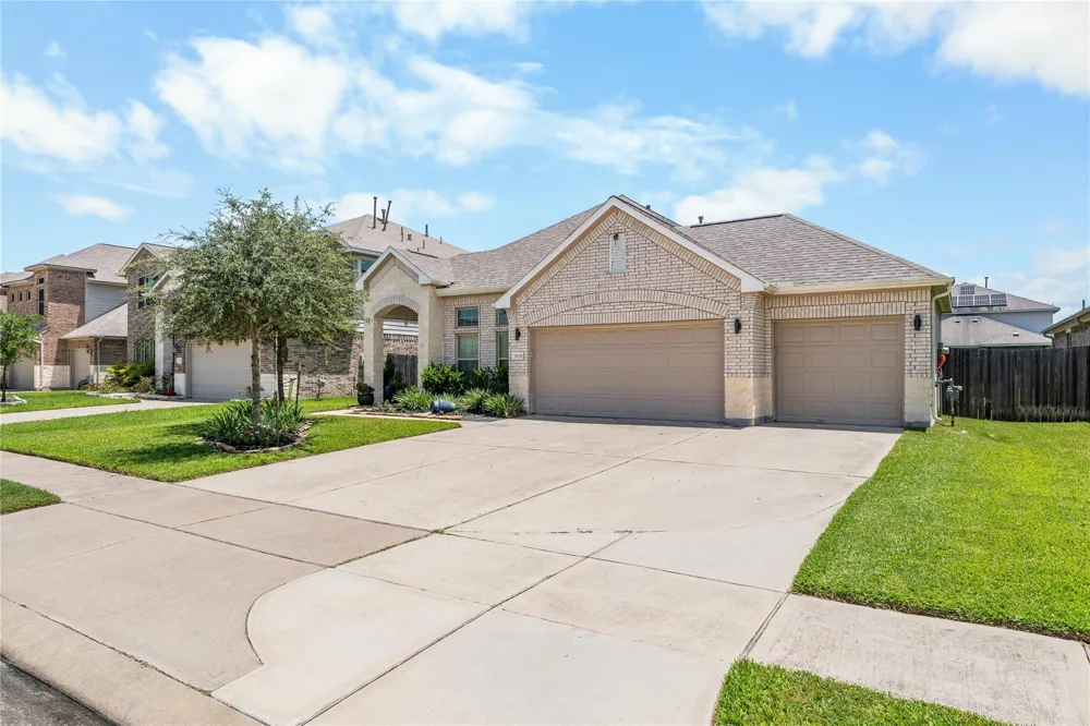 16226 Amber Brown Drive Hockley, TX 77447