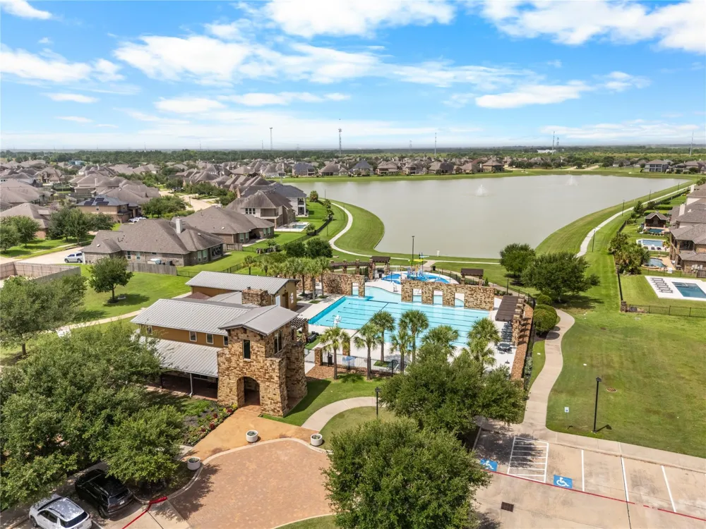 16226 Amber Brown Drive Hockley, TX 77447