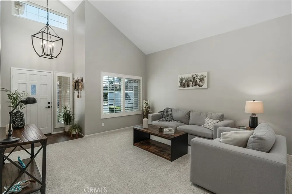 29 Raposa Rancho Santa Margarita, CA 92688