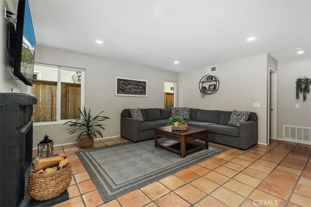 29 Raposa Rancho Santa Margarita, CA 92688