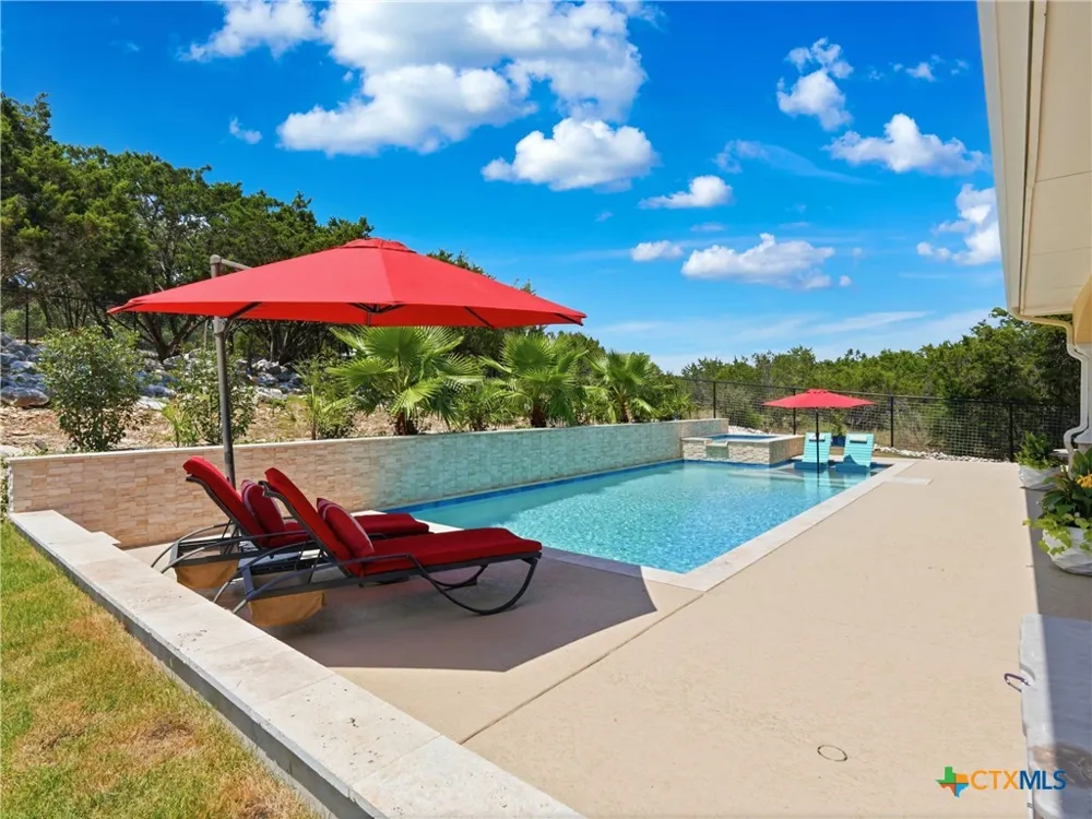 324 Valley Lodge New Braunfels, TX 78132