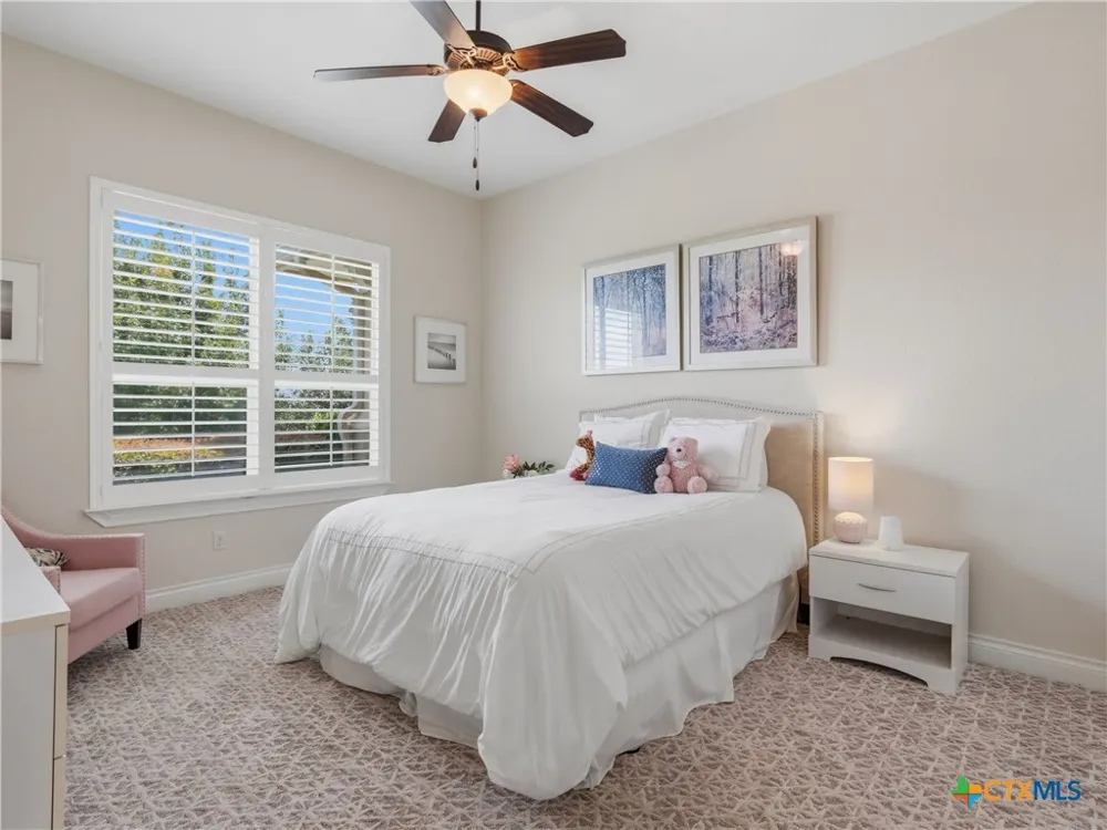 324 Valley Lodge New Braunfels, TX 78132