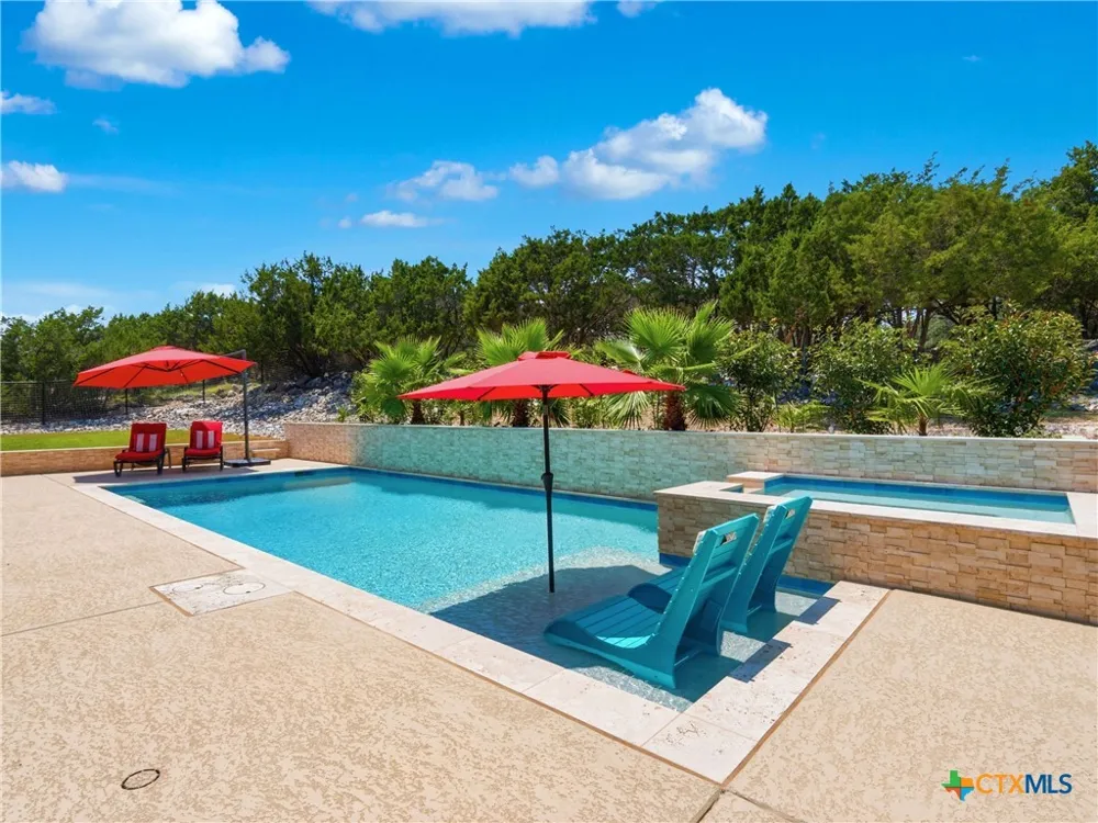 324 Valley Lodge New Braunfels, TX 78132