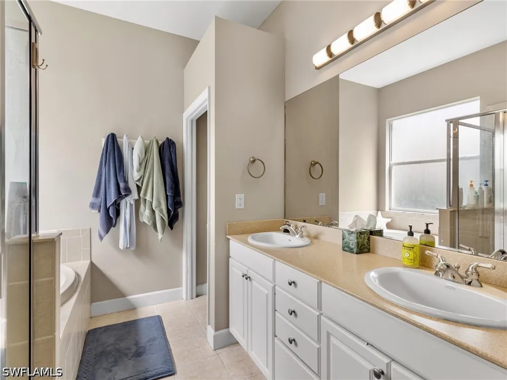 Collina Court Estero, FL 33928