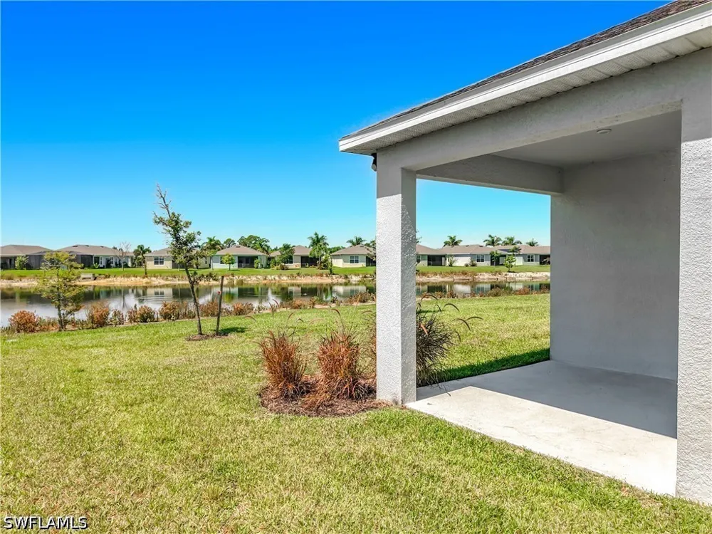Cascade Price Circle North Fort Myers, FL 33917