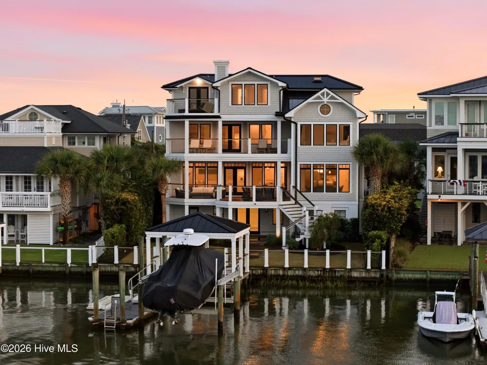 13 Bermuda Drive Wrightsville Beach, NC 28480
