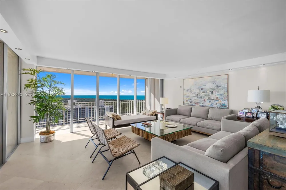 881 Ocean Dr #20A Key Biscayne, FL 33149