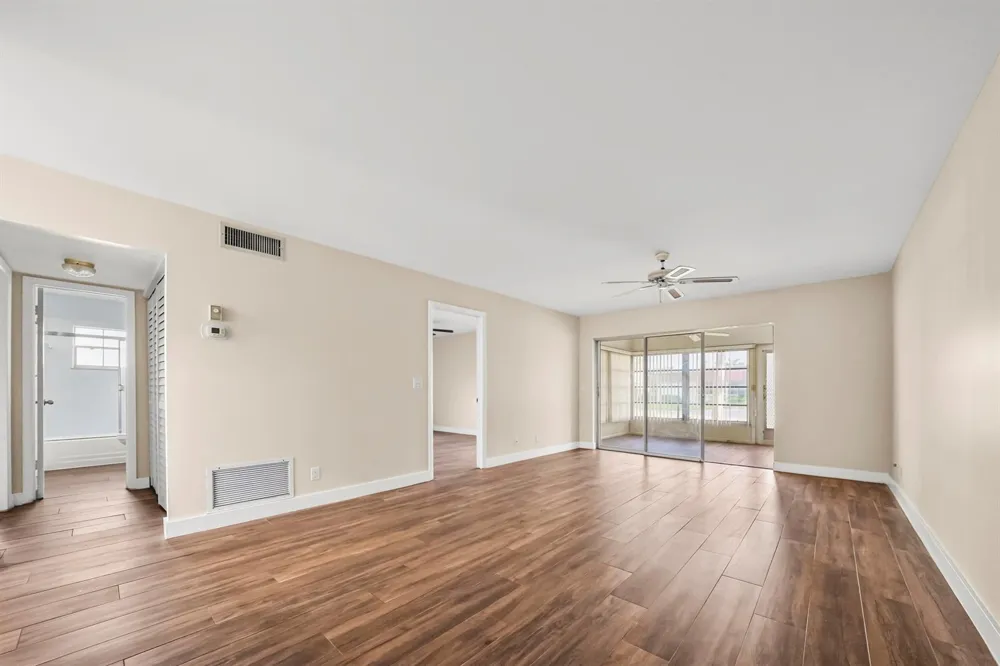 270 CAPE COD CIRCLE #B Lake Worth, FL 33467