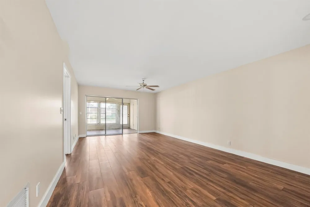 270 CAPE COD CIRCLE #B Lake Worth, FL 33467