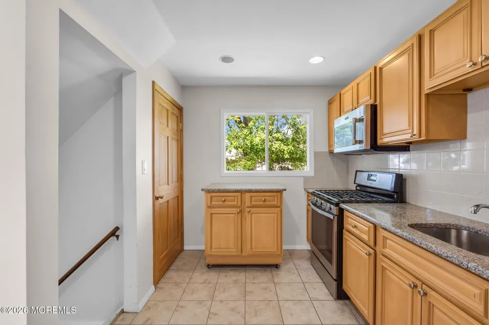 341 Middle Road Hazlet, NJ 07730