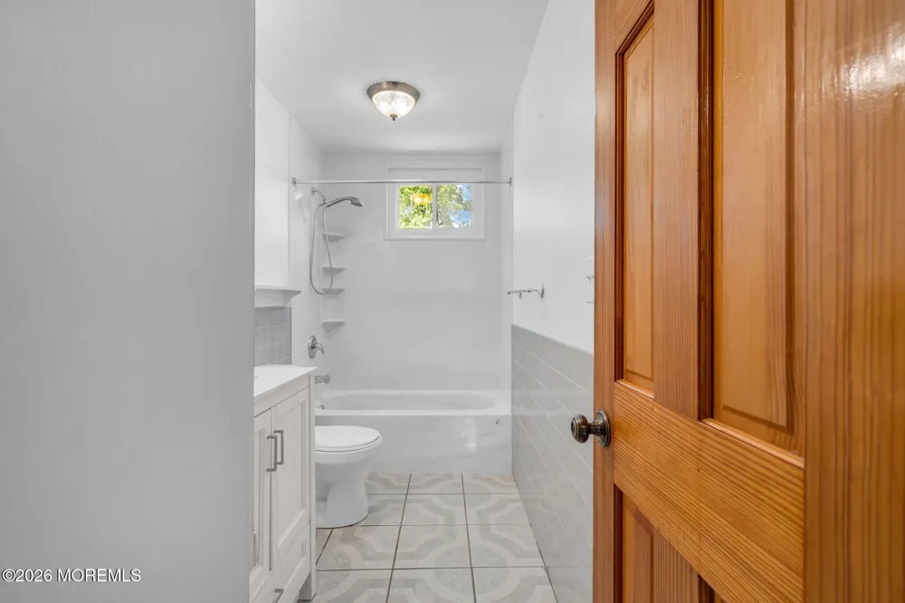 341 Middle Road Hazlet, NJ 07730