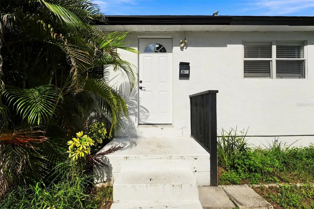 3611 3RD AVENUE S St Petersburg, FL 33711