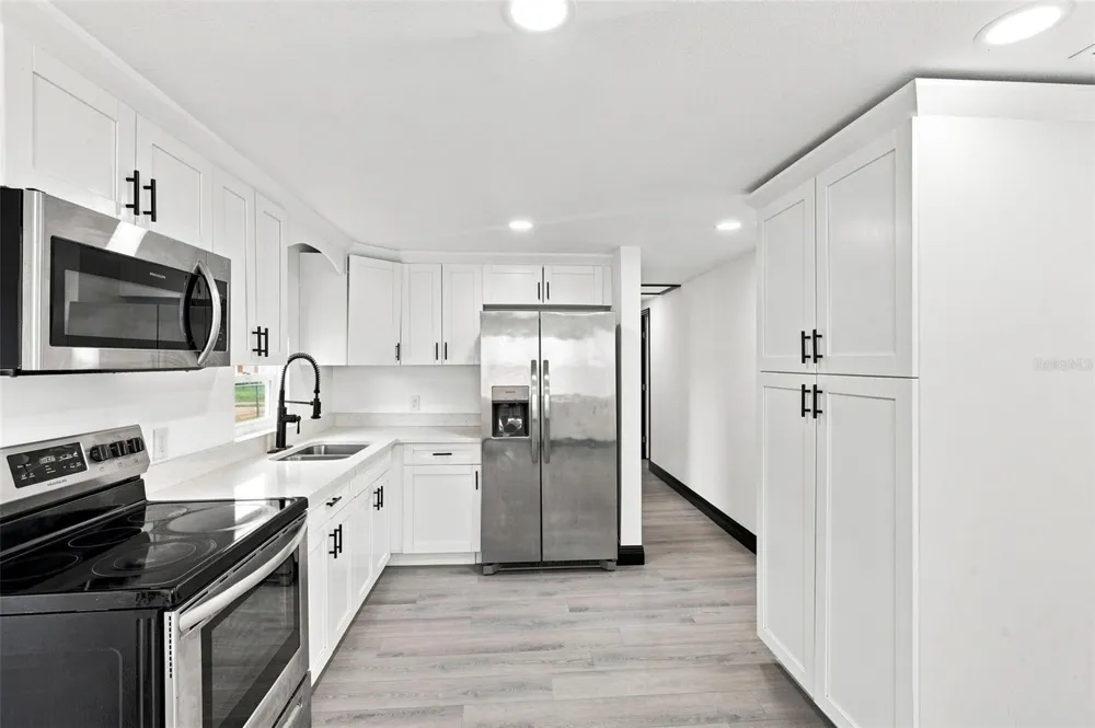 3611 3RD AVENUE S St Petersburg, FL 33711