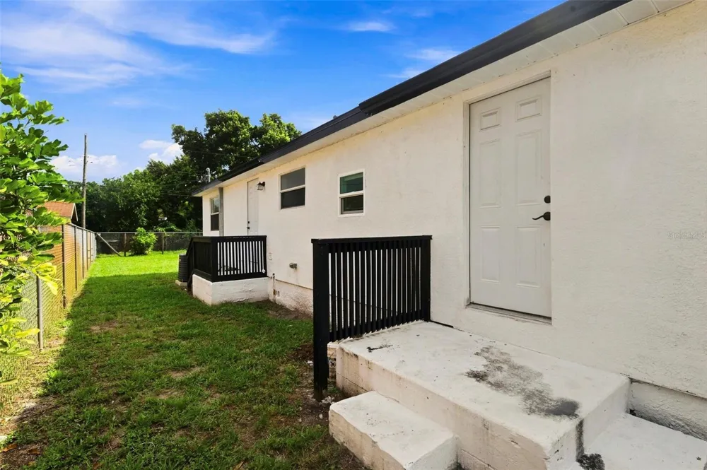 3611 3RD AVENUE S St Petersburg, FL 33711