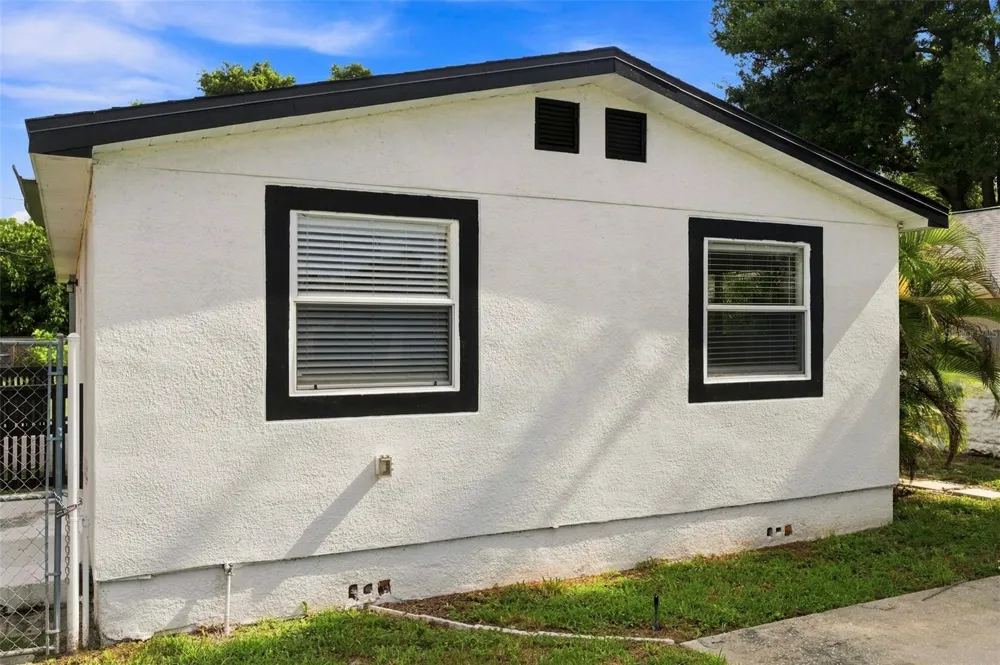 3611 3RD AVENUE S St Petersburg, FL 33711