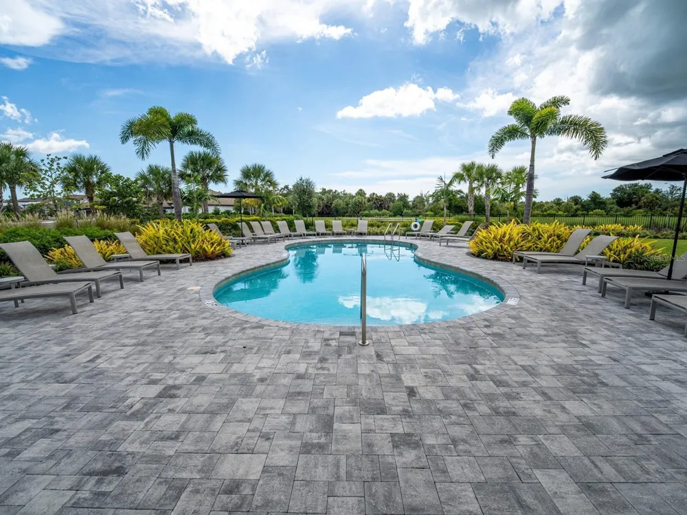 8504 SNOWFALL STREET Sarasota, FL 34241
