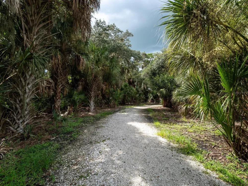 8504 SNOWFALL STREET Sarasota, FL 34241