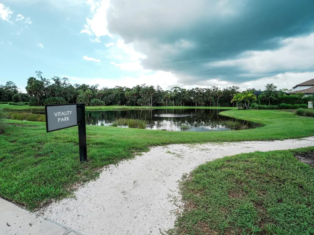 8504 SNOWFALL STREET Sarasota, FL 34241