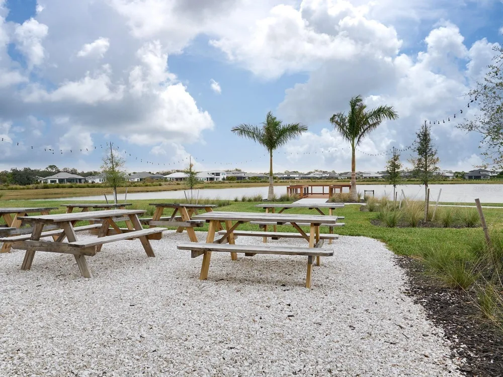 8504 SNOWFALL STREET Sarasota, FL 34241