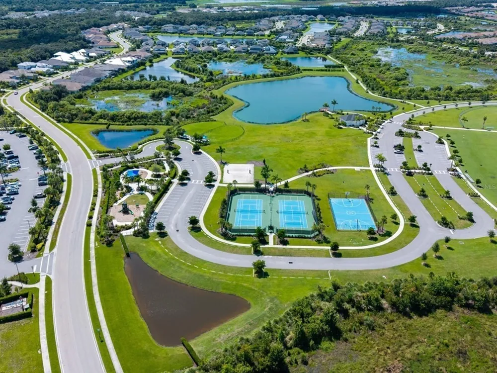 8504 SNOWFALL STREET Sarasota, FL 34241