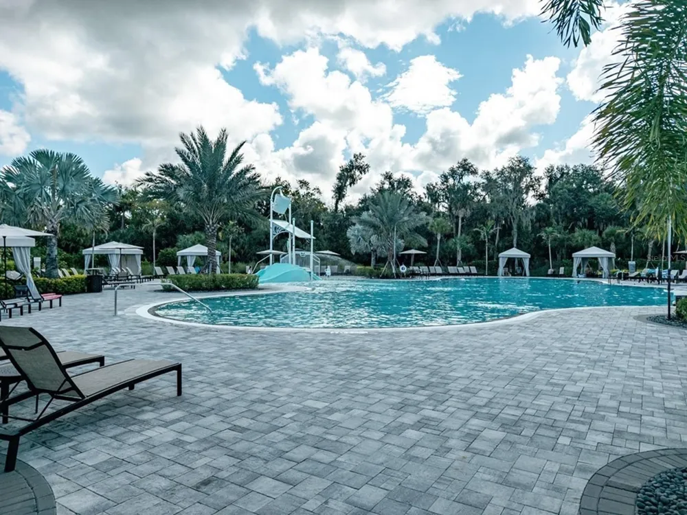 8504 SNOWFALL STREET Sarasota, FL 34241