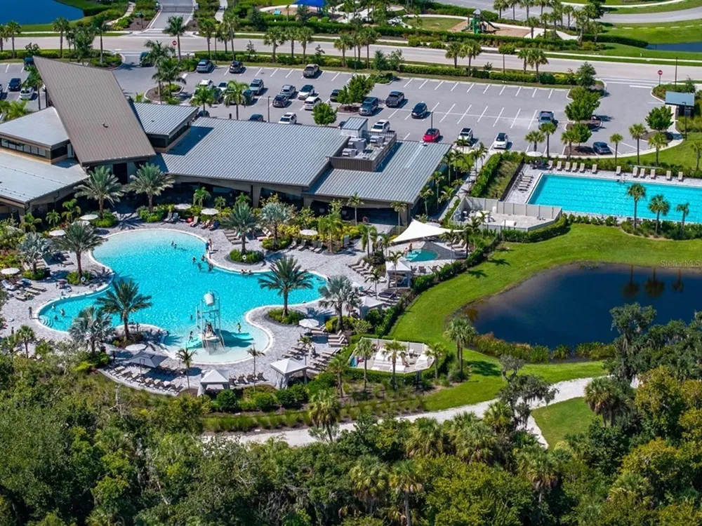 8504 SNOWFALL STREET Sarasota, FL 34241