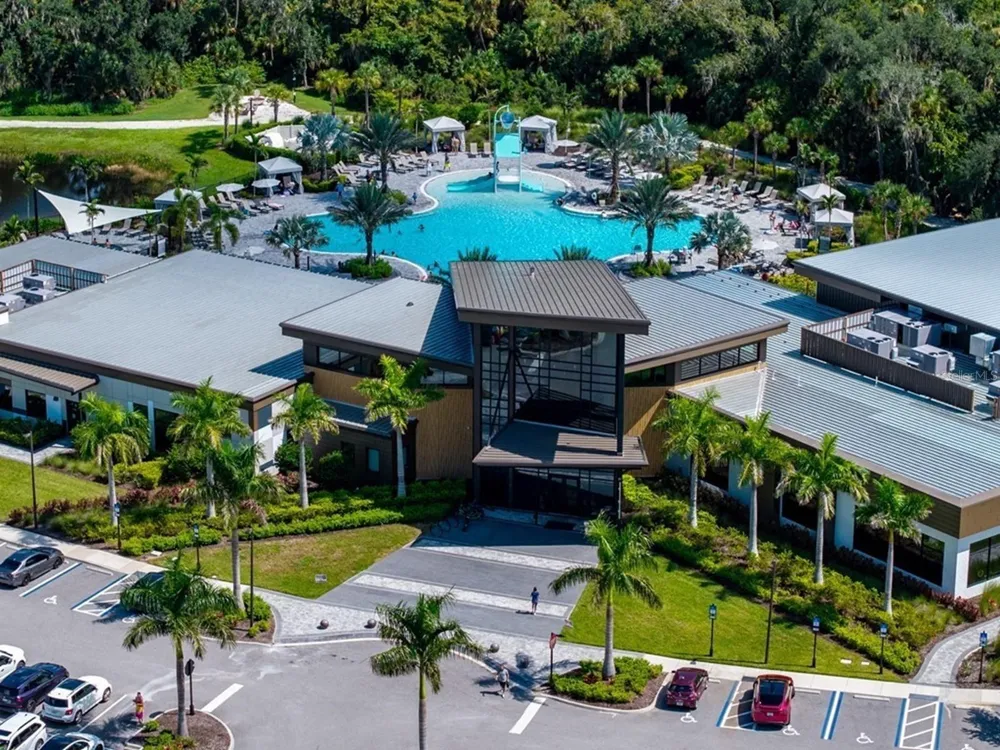 8504 SNOWFALL STREET Sarasota, FL 34241