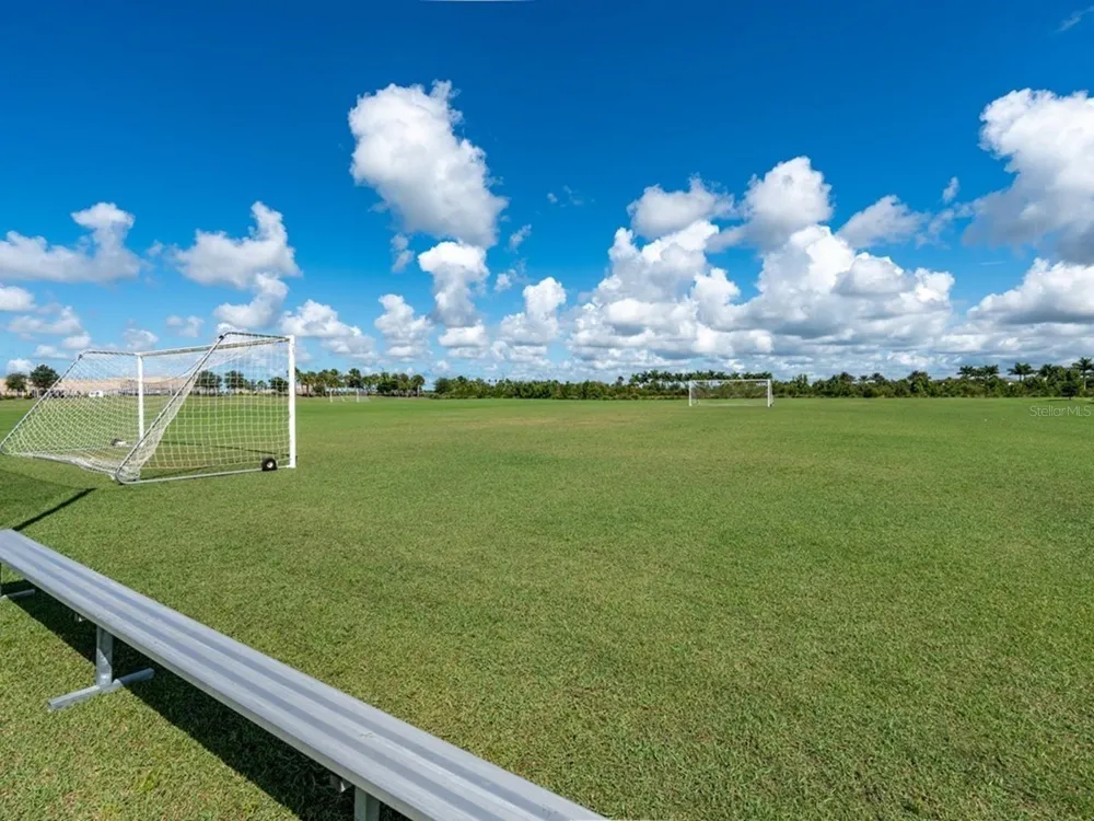 8504 SNOWFALL STREET Sarasota, FL 34241