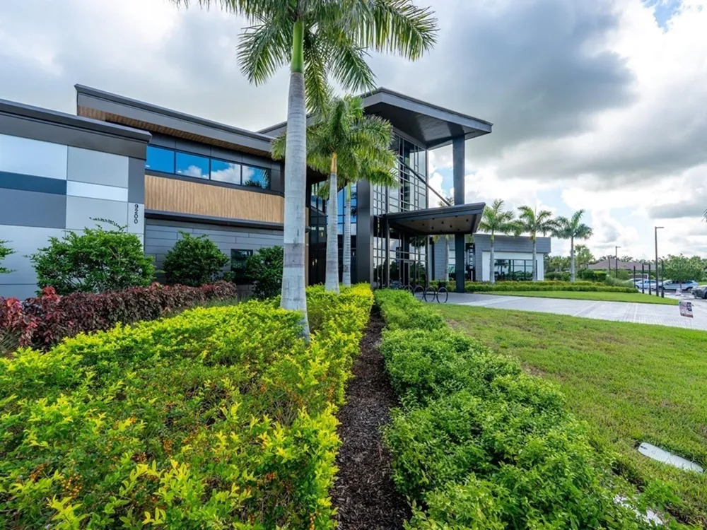 8504 SNOWFALL STREET Sarasota, FL 34241