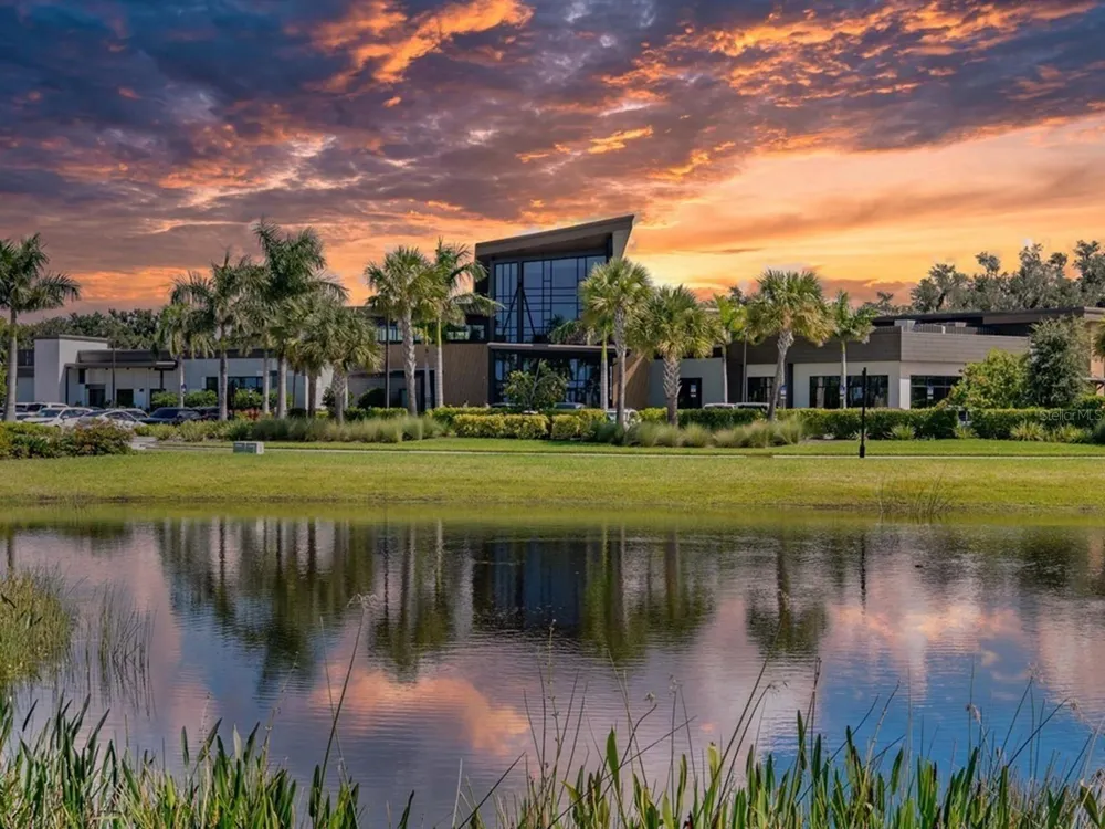 8504 SNOWFALL STREET Sarasota, FL 34241