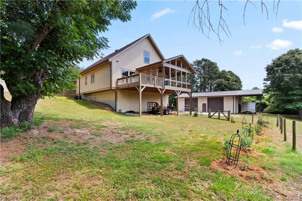 4140 HWY 332 Hoschton, GA 30548