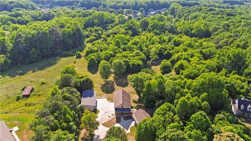 4140 HWY 332 Hoschton, GA 30548