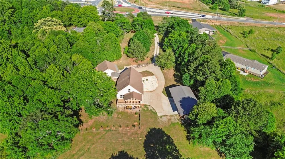 4140 HWY 332 Hoschton, GA 30548