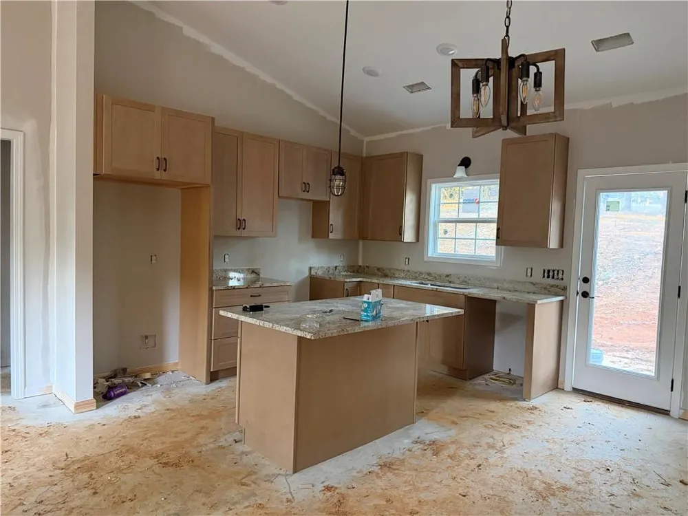 652 Harris Circle Cedartown, GA 30125