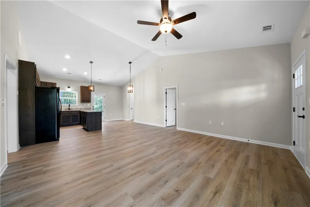 652 Harris Circle Cedartown, GA 30125
