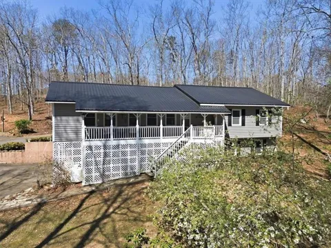 261 Clayton Trail