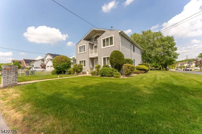 932 Beatrice Pkwy Edison, NJ 08820