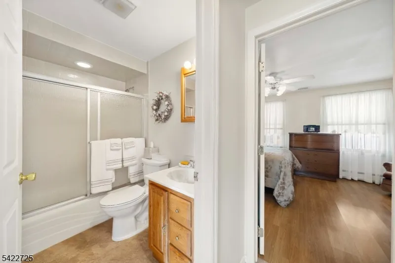 932 Beatrice Pkwy Edison, NJ 08820