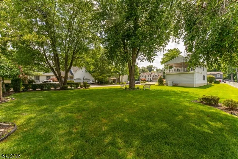 932 Beatrice Pkwy Edison, NJ 08820