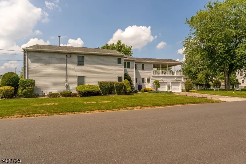 932 Beatrice Pkwy Edison, NJ 08820
