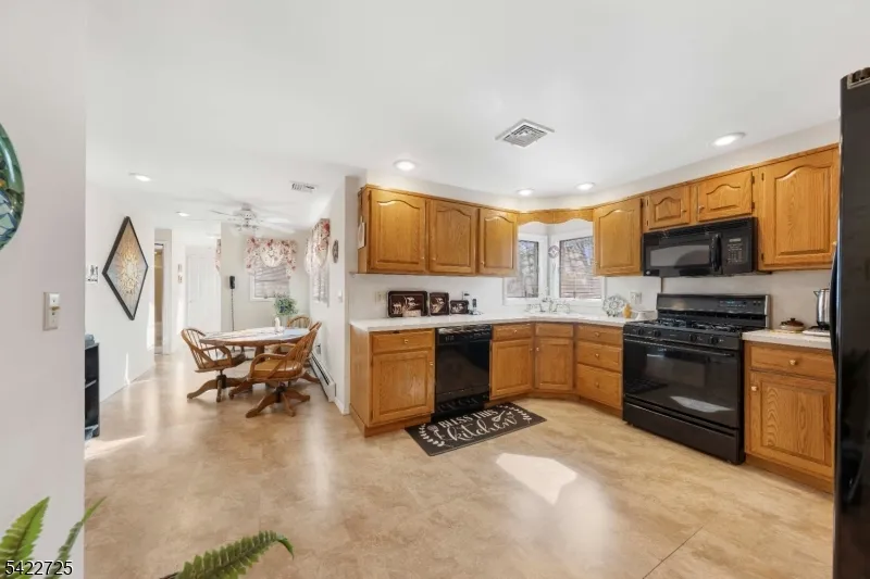 932 Beatrice Pkwy Edison, NJ 08820