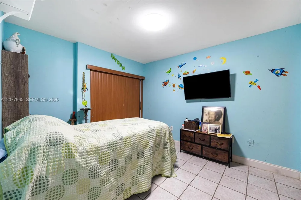 14217 SW 102nd St Miami, FL 33186