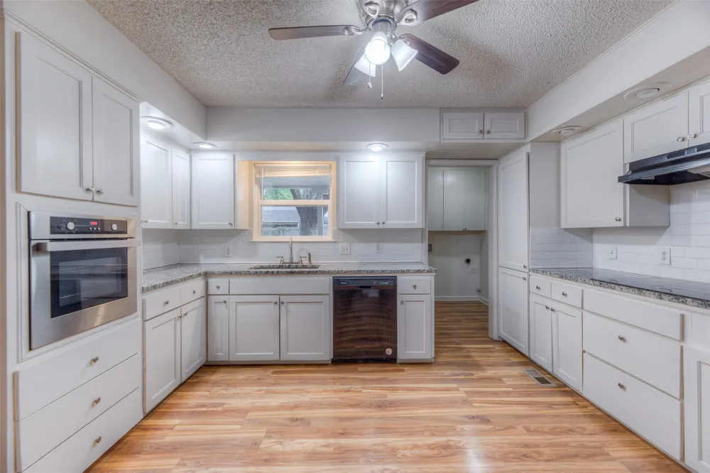 11448 S 82nd East Avenue Bixby, OK 74008