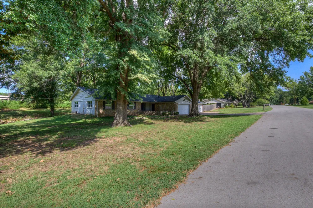 11448 S 82nd East Avenue Bixby, OK 74008