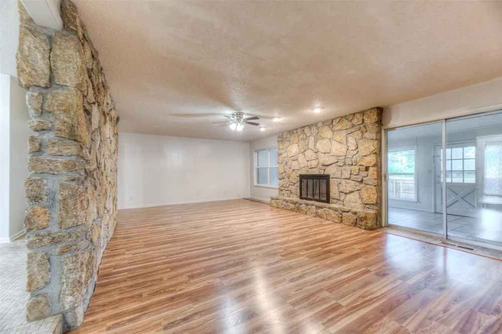 11448 S 82nd East Avenue Bixby, OK 74008