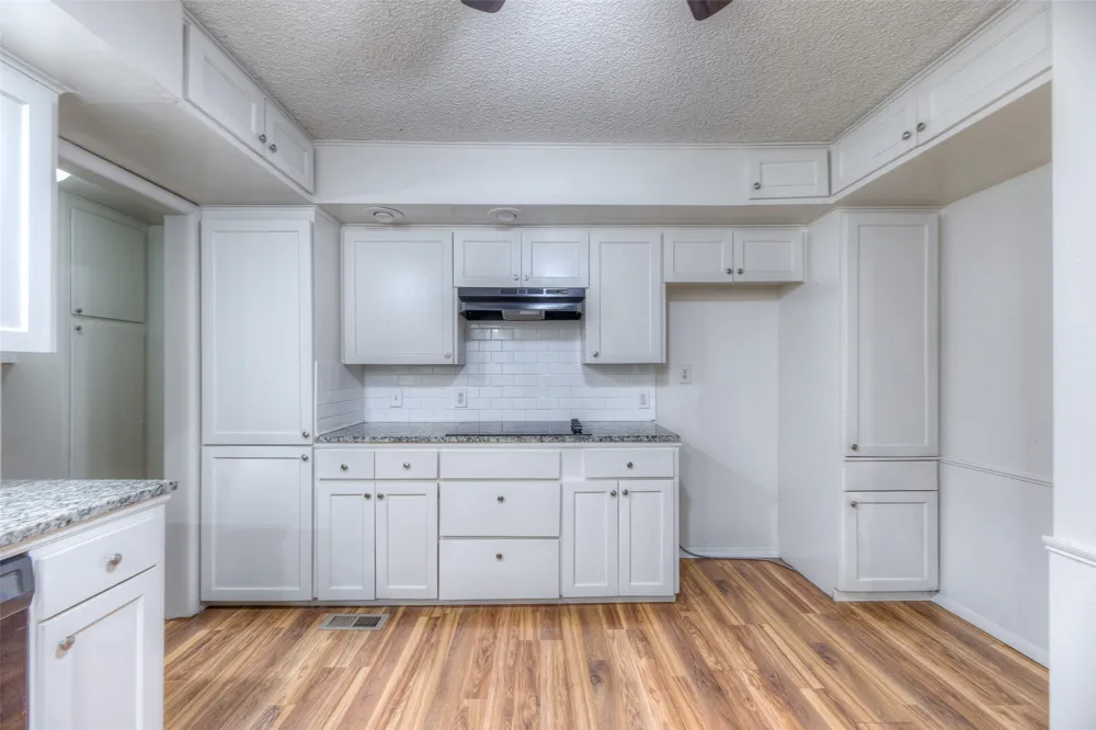 11448 S 82nd East Avenue Bixby, OK 74008